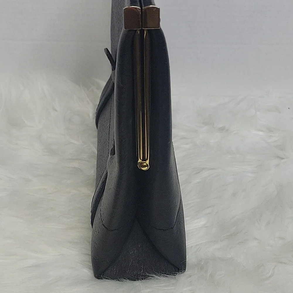 ×MODELL VINTAGE GOLD PFEIL Black‎ Leather Purse